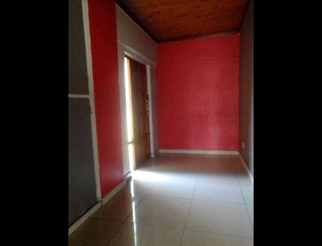 3 BEDROOM HOUSE FOR SALE IN VANDERBIJLPARK SW 1